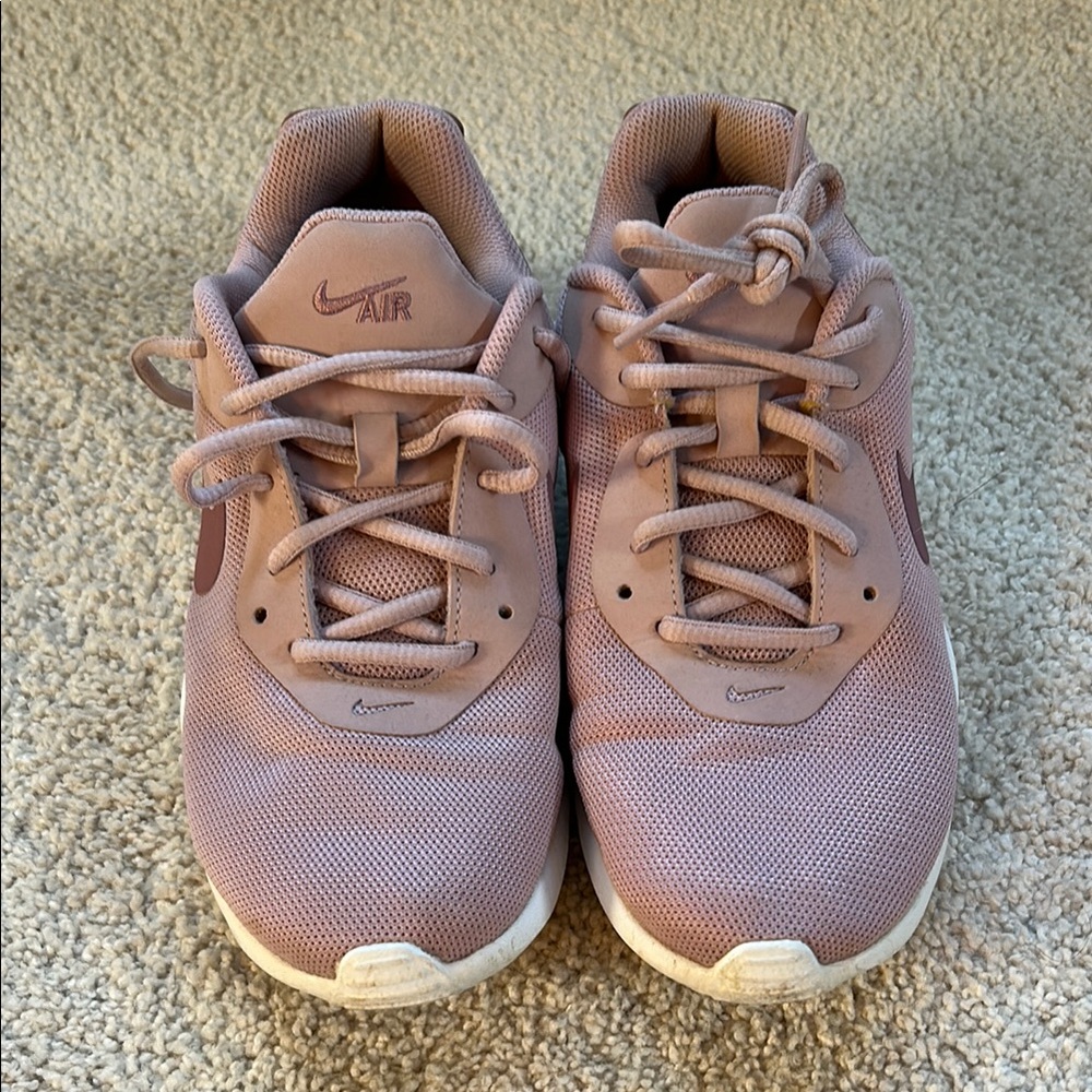 Nike Pink Low-Top Sneakers with Minimalist Design